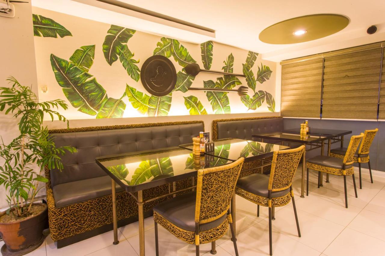 L Square Hotel Tarlac City Esterno foto