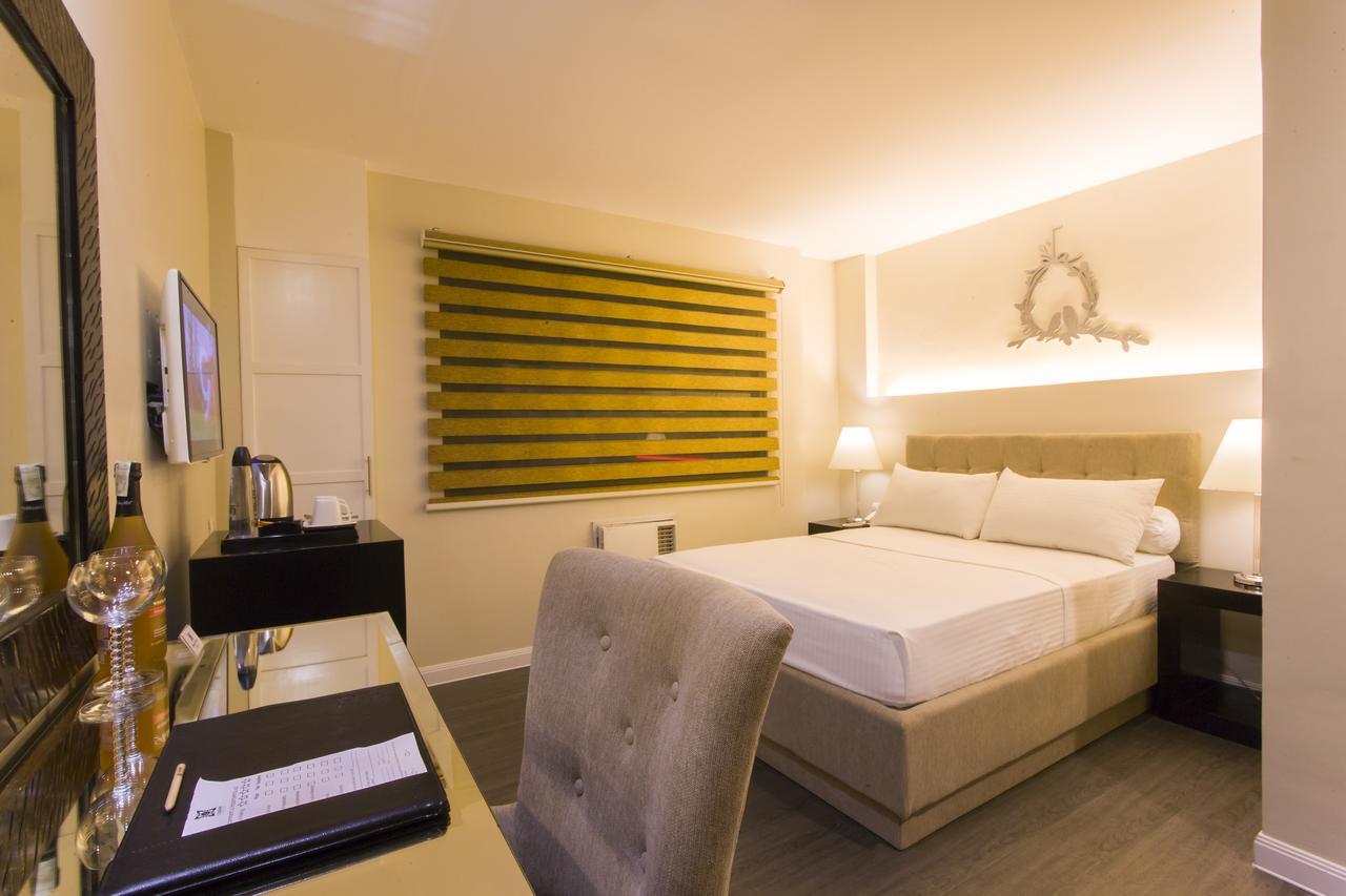 L Square Hotel Tarlac City Esterno foto