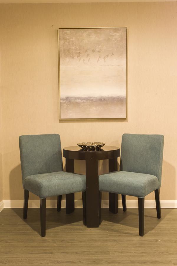 L Square Hotel Tarlac City Esterno foto